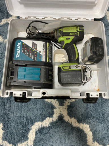終了中古:インパクトドライバ「ソケット付」‼値下げ13000→10000