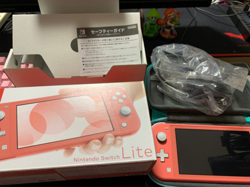 Nintendo Switch light コーラル
