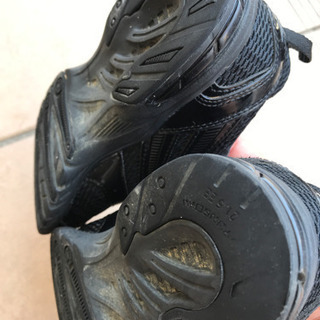 瞬足　黒★21.5センチ　中古の画像