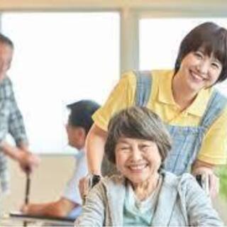 年齢不問　未経験でも月給20万円以上の介護職スタッフ（大東市 北条）の画像