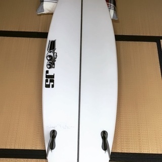 JS Monsta 8  サーフボード  5’9  FCSフィン付きの画像