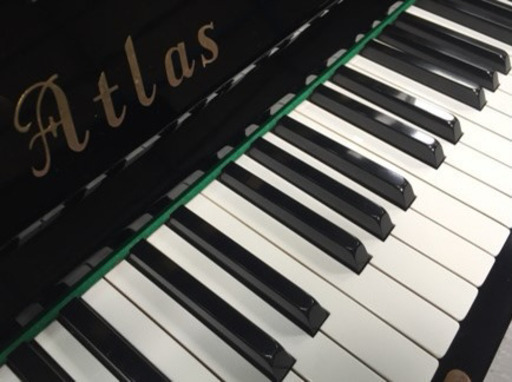 猫足のピアノ　Atlas A22H