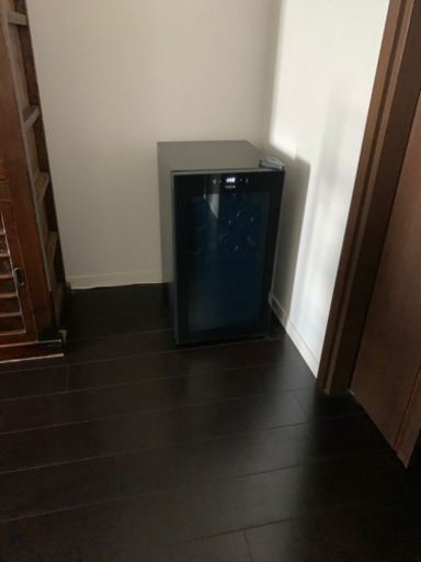 ワインセラー　22本収納