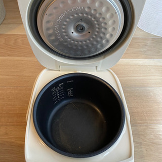 タイガー　コンパクト炊飯器　1〜5.5合炊き　の画像