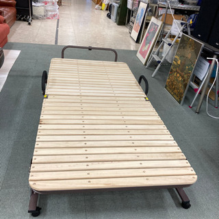 折りたたみ　シングル　木製ベット