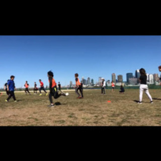 淀川河川敷にて一緒にボール蹴りましょう⚽️✨🤣