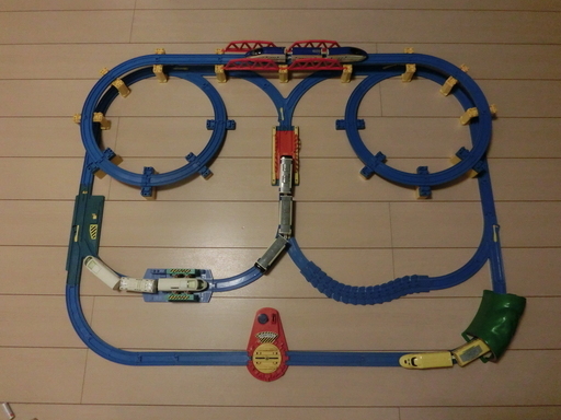 ⑨大量レイアウト　Wループ+車両付セット　プラレール