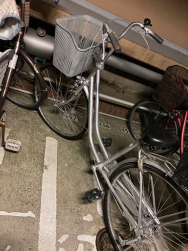 中古自転車　シルバー　24インチ