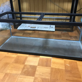 120センチ　水槽　ガラスの画像