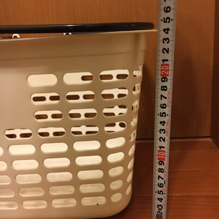 カゴが大小全部で9個　の画像