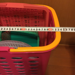 カゴが大小全部で9個　の画像