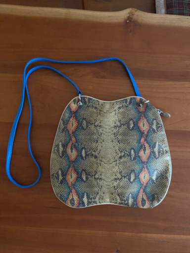 【更新】組み合わせるバッグ。ポーチ、クラッチにも。革バッグ16枚