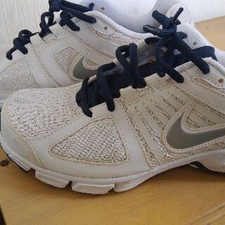 NIKE　25cm の画像