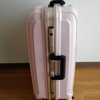 (受け渡し者決定)cirrusの超軽量スーツケース47Lピンクの画像