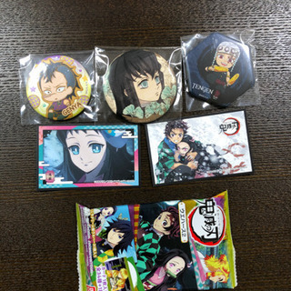 鬼滅の刃缶バッヂ　未開封ウエハース付の画像