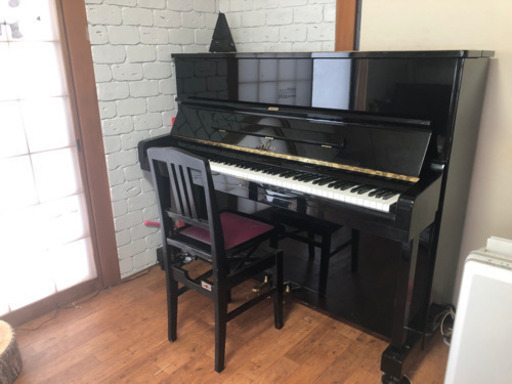 アトラス　アップライトピアノ