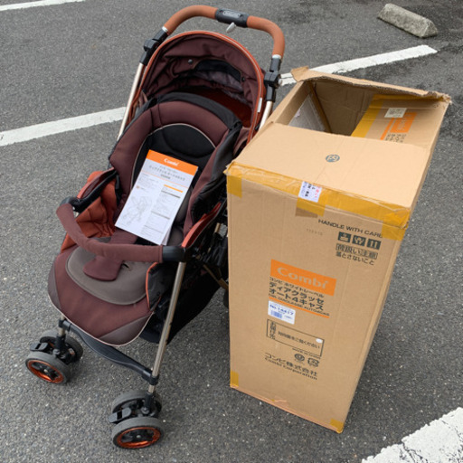 コンビ ベビーカー yb-700