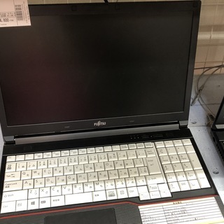 ノートパソコン　富士通　Windows10 Pro FMVA1002PP 