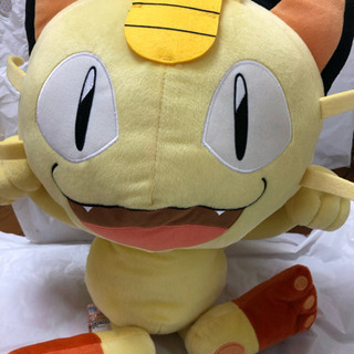 ニャースぬいぐるみの画像