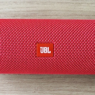 格安　ポータブルスピーカー　JBL FLIP 5　レッド　半額¥...