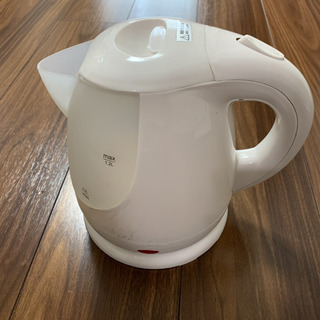 株式会社KOM 家庭用 電気ケトル 1.2L KTD-200 ホ...