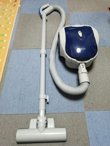 【只今取引中】　東芝　掃除機　VC-JY5K(L)