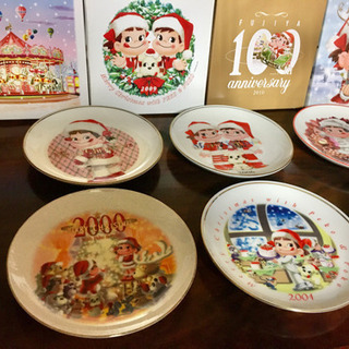 【差し上げます❗️】ペコちゃんクリスマス絵皿【2000年〜2012年】の画像