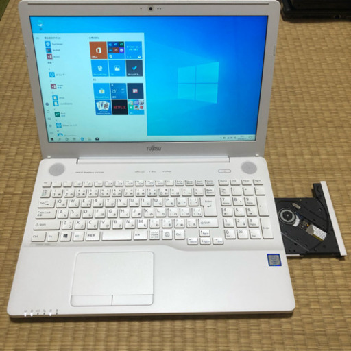 美品 富士通 Lifebook AH50/X メモリ8GB SSD 256gb 15.6インチHD Windows10 オフィスインストール済み
