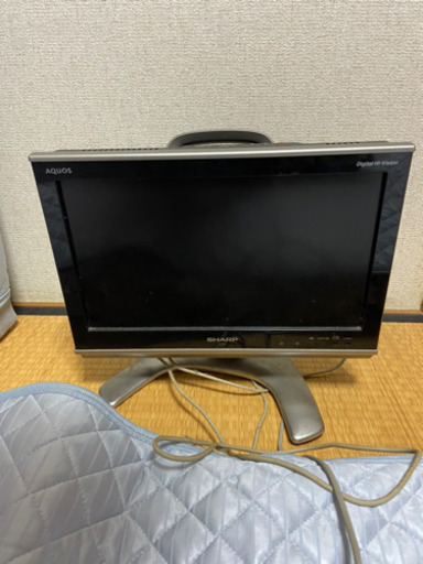 SHARP  テレビ　LC-16E1  16型