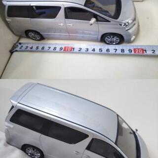ミニカー（おもちゃ・玩具）20 ヴェルファイア 20系 1Ｆ7 シルバー 銀 トヨタ 【非売品】 色サンプル 色見本 カラーサンプル 展示中古１台限りの画像