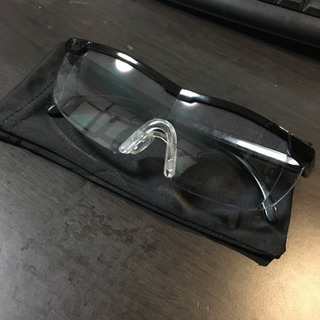 《譲渡完了》眼鏡型拡大鏡というのだろうか