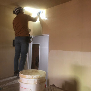 パテ処理専門職　パテ屋　内装　クロス　塗装下地の画像