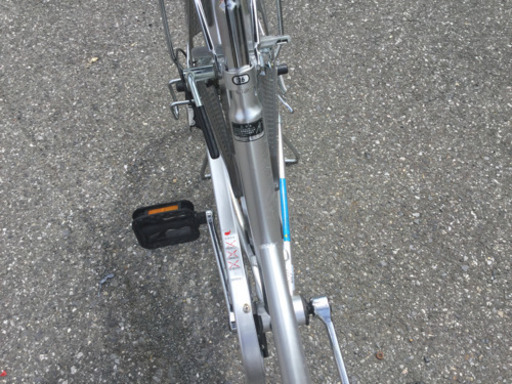 26型　ギア付き自転車シルバー売ります