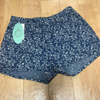定価7140円・新品『デニム地　ショートパンツ』サイズS
