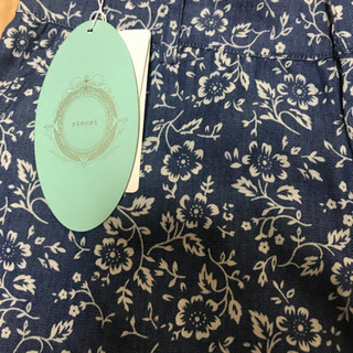 定価7140円・新品『デニム地　ショートパンツ』サイズSの画像