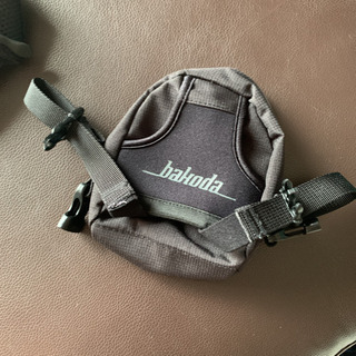 スノボーのビンディングに着ける小物入れの画像