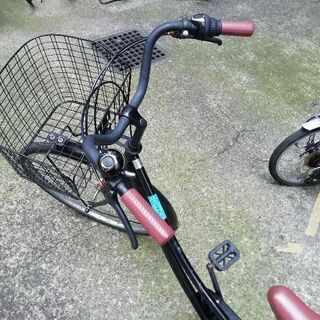 自転車　黒（ブラック） 26インチ 6段ギア サントラスト dixhuitの画像