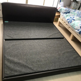 クイーンサイズベッド　配達・発送可　【おまけつき】
