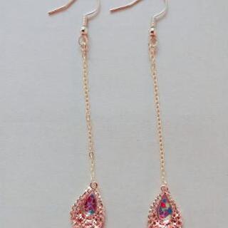 ハンドメイドピアス✨(どれでも1つ350円)