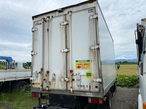 早いもの勝【希少間仕切り付き】2トン箱　冷凍冷蔵　コンテナ　物置　倉庫　アルミ箱　格安提携先運送会社あり　北海道江別市発