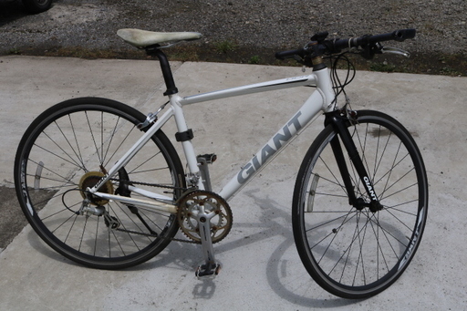 値下げ　大人気　ジャイアント　クロス　アルミ軽量