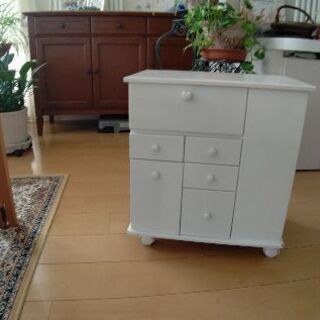 コスメワゴンボックスドレッサー