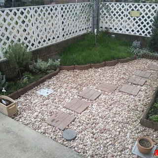 ラティスフェンス　柵　目隠し　ベランダ　庭　ガーデニングの画像