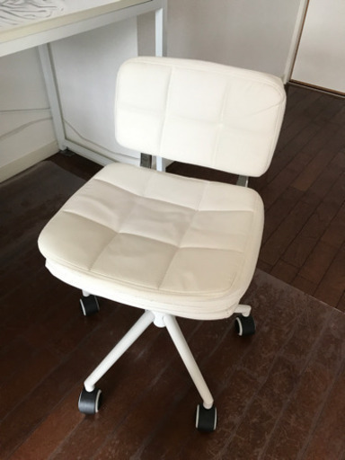 ●取引決定しました● パソコンチェア　白