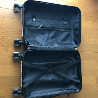 【取引中】0円　スーツケース　小さめの画像