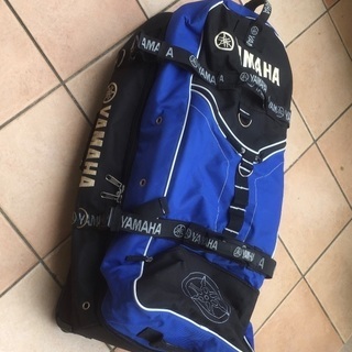 YAMAHAのキャスターバッグ