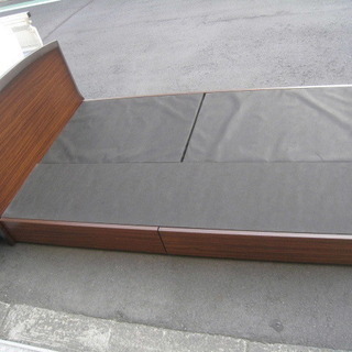 IDC 大塚家具 セミダブルベッド 収納引き出し有 中古品 近く無料配達