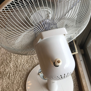 ユアサ リビング扇風機 YT-3009M-WH（ホワイト）の画像