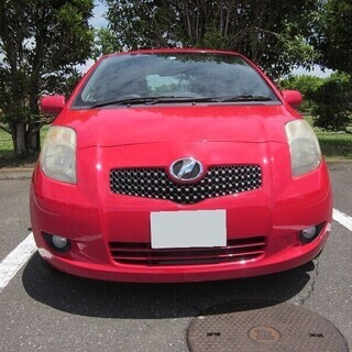 ヴィッツ　Ｕ　17年式　赤　車検2年　総額16万円の画像