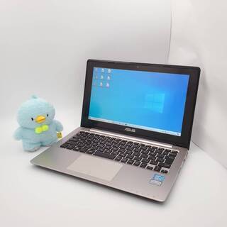 ASUS Corei3 メモリ4GB SSD256GB ノートパ...